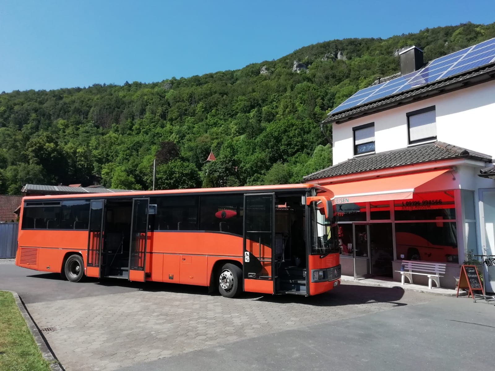 Ankunft und Abreise bei Klassenfahrten planen