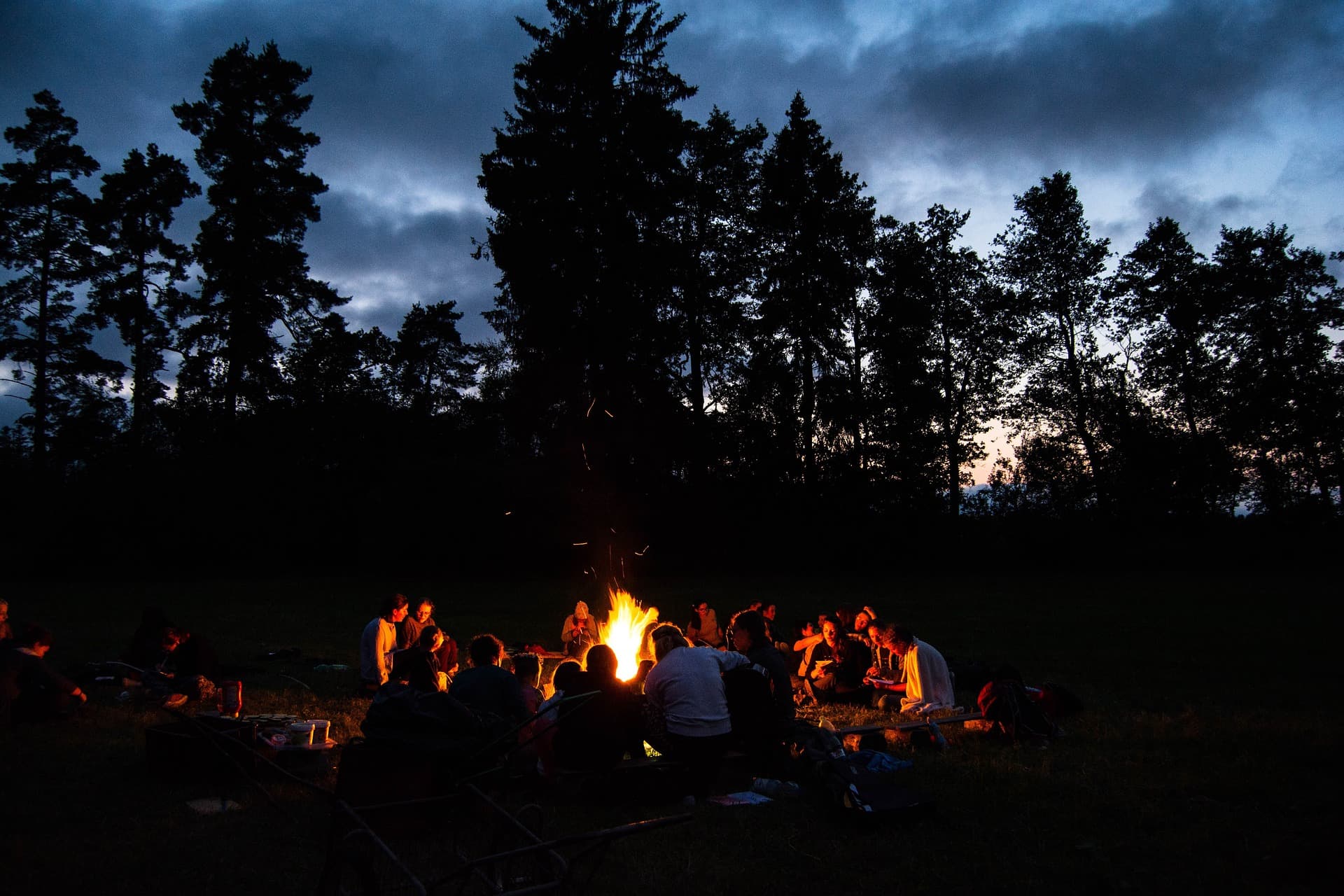 Aufsicht & Nachtruhe: Nachtplan im Gruppenhaus